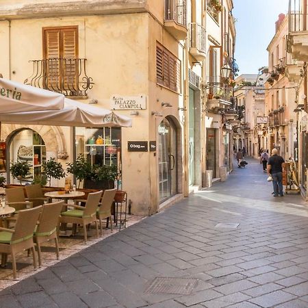 Varo Apartment Taormina Eksteriør bilde